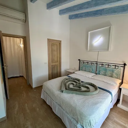 Semesterbostad Girasole Porto Cervo